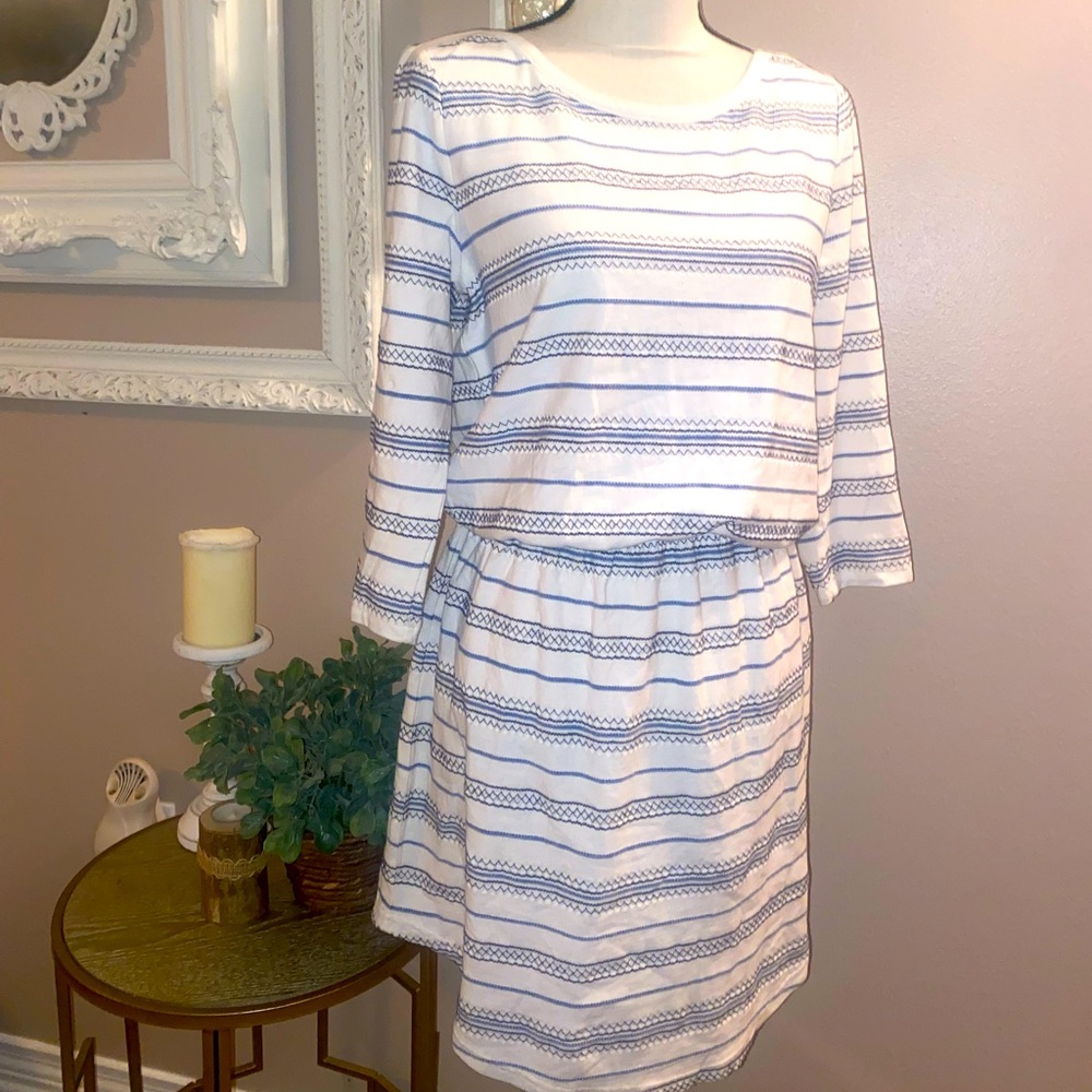 GAP DRESS BLUE, WHITE SIZE MEDIUM